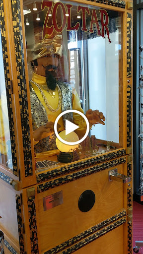 Music Store «Newbury Comics», reviews and photos, 859 Boston Providence Hwy, Norwood, MA 02062, USA