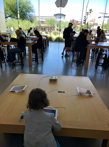 Computer Store «Apple Scottsdale Quarter», reviews and photos, 15169 N Scottsdale Rd, Scottsdale, AZ 85254, USA