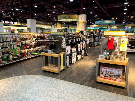 Furniture Store «Nebraska Furniture Mart», reviews and photos, 700 S 72nd St, Omaha, NE 68114, USA