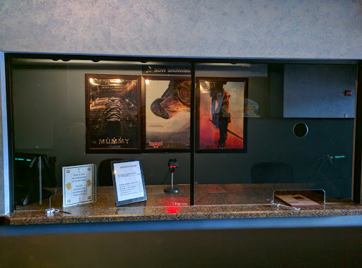 Movie Theater «Aloma Cinema Grill», reviews and photos, 2155 Aloma Ave, Winter Park, FL 32792, USA