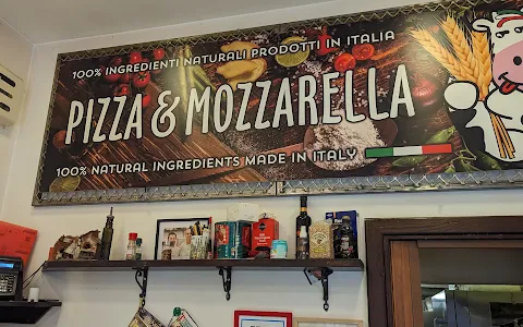 Pizza e Mozzarella image