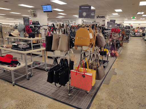 Department Store «Nordstrom Rack Downtown DC», reviews and photos, 1800 L St NW, Washington, DC 20036, USA