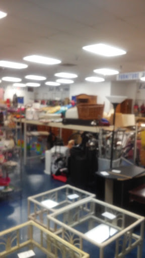 Thrift Store «Goodwill Greenacres/Woodbridge Store & Donation Center», reviews and photos, 6601 Forest Hill Blvd, Greenacres, FL 33413, USA