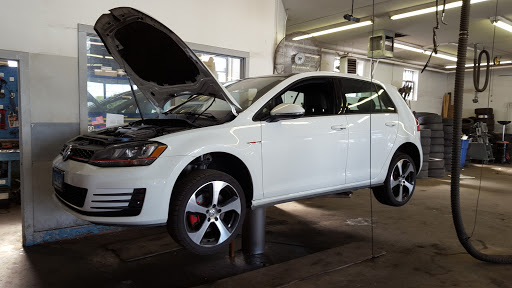 Car Dealer «Kelly Volkswagen», reviews and photos, 736 S Main Ave, Scranton, PA 18504, USA