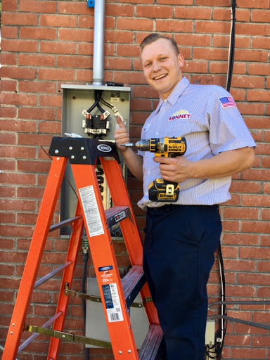 Plumber «Bonney Plumbing, Electrical, Heating & Air», reviews and photos, 3054 Gold Canal Dr, Rancho Cordova, CA 95670, USA