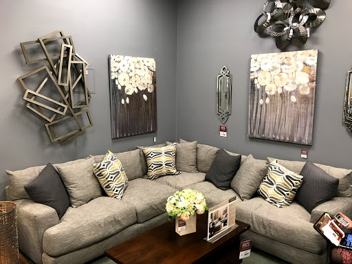 Furniture Store «Raymour & Flanigan Furniture and Mattress Store», reviews and photos, 3147 Middle Country Rd, Lake Grove, NY 11755, USA