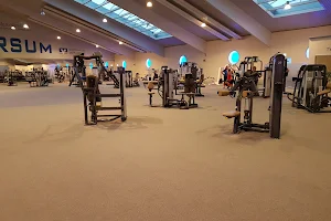 Universum Fit-Gym image