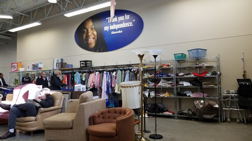 Non-Profit Organization «Goodwill Store & Donation Center», reviews and photos, 351 E Roosevelt Rd, Lombard, IL 60148, USA