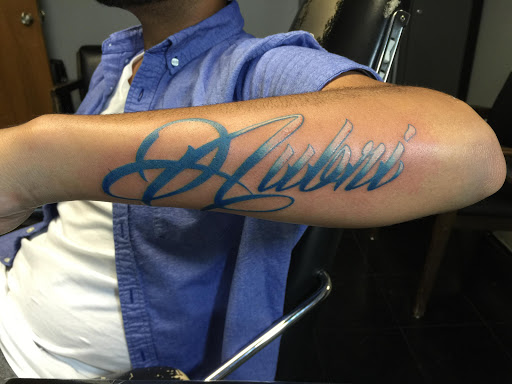 Tattoo Shop «University Ink Tattoo studio», reviews and photos, 217 N University Ave, Lubbock, TX 79415, USA