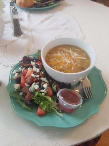 Caterer «Wildberry Cafe And Catering», reviews and photos, 120 N Greenwood St, Lebanon, TN 37087, USA