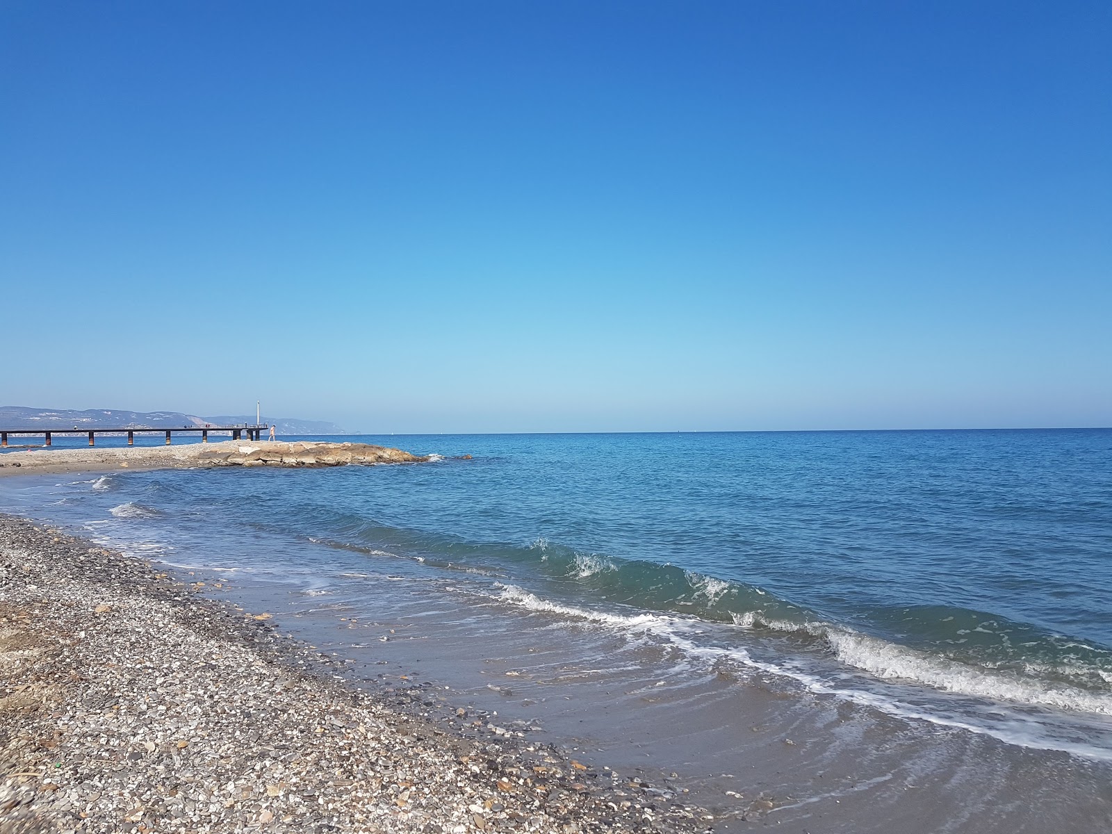 Foto von San Sebastiano Beach mit lange, gerade küste