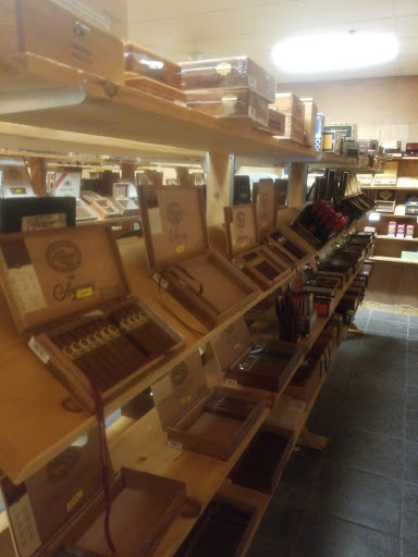 Tobacco Shop «D & R Cigars», reviews and photos, 2095 GA-211 #1a, Braselton, GA 30517, USA