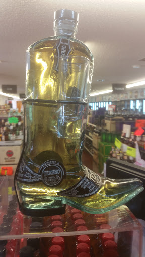 Liquor Store «Hampton Beverage», reviews and photos, 1519 S Hampton Rd, Glenn Heights, TX 75154, USA