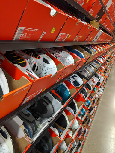 Sporting Goods Store «Nike Factory Store», reviews and photos, 3000 Grapevine Mills Pkwy #611, Grapevine, TX 76051, USA