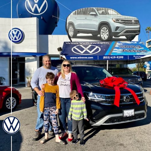 Volkswagen Dealer «Livingston Volkswagen», reviews and photos, 21141 Ventura Blvd, Woodland Hills, CA 91364, USA