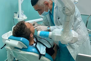 מרפאת שיניים אליהו אליאב image
