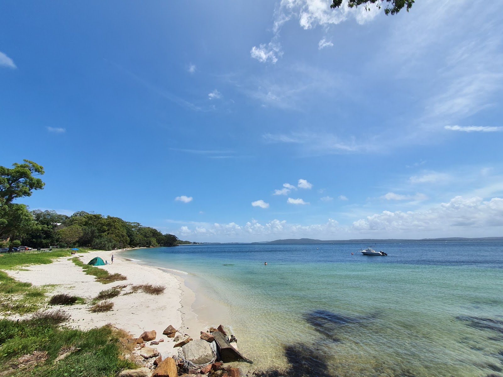 Foto von Dutchmans Beach mit beiger sand Oberfläche