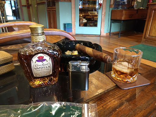 Tobacco Shop «Arlington Cigar», reviews and photos, 827 NE Green Oaks Blvd, Arlington, TX 76006, USA