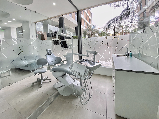 Opiniones de Clinica Dental en Quito White Dental en Quito - Dentista