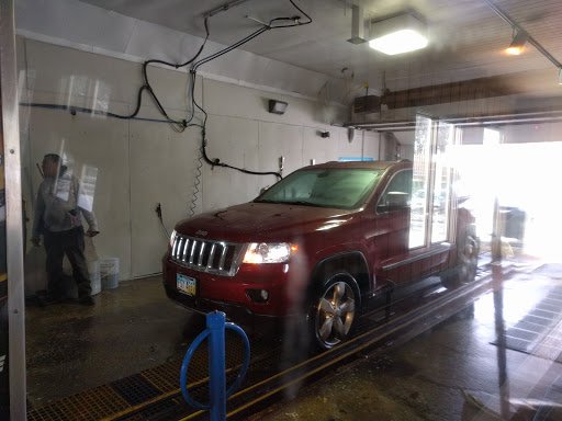 Car Wash «Naper Carwash», reviews and photos, 1090 75th St, Naperville, IL 60565, USA