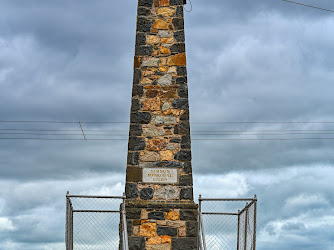 Simson Brother Memorial Lookout