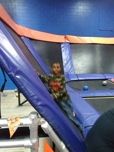 Amusement Center «Sky Zone Trampoline Park», reviews and photos, 2834 New Jersey 73 N, Maple Shade Township, NJ 08052, USA