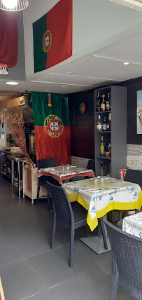 Atmosphère du Restaurant portugais O Petit Lisbonne à Canet-en-Roussillon - n°1