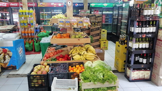 Entre Brujas supermercado - Calbuco