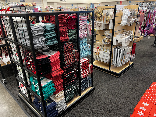 Department Store «Nordstrom Rack Glendale Fashion Center», reviews and photos, 227 N Glendale Ave, Glendale, CA 91206, USA