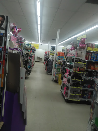 Discount Store «Dollar General», reviews and photos, 29119 W 8 Mile Rd, Livonia, MI 48152, USA