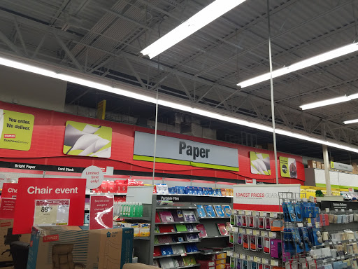 Office Supply Store «Staples», reviews and photos, 4711 Perkiomen Ave, Reading, PA 19606, USA