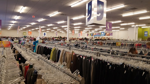 Thrift Store «Buckeye Goodwill Retail Store & Donation Center», reviews and photos