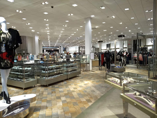 Clothing Store «Neiman Marcus», reviews and photos, 9700 Collins Ave, Bal Harbour, FL 33154, USA