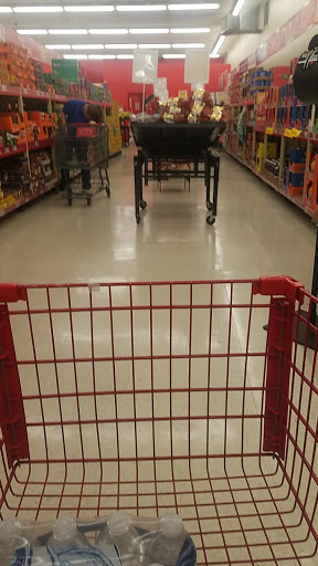 Grocery Store «Save-A-Lot», reviews and photos, 2706 Russellville Rd, Bowling Green, KY 42101, USA