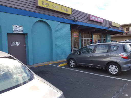 Used Clothing Store «Buffalo Exchange San Diego - Pacific Beach», reviews and photos, 1079 Garnet Ave, San Diego, CA 92109, USA