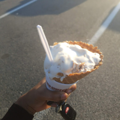 Ice Cream Shop «Cold Stone Creamery», reviews and photos, 7702B-B Richmond Hwy, Alexandria, VA 22306, USA