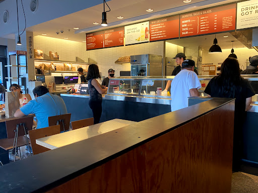 Mexican Restaurant «Chipotle Mexican Grill», reviews and photos, 3009 Agua Fria Fwy #1, Phoenix, AZ 85027, USA