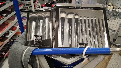 Clothing Store «Ross Dress for Less», reviews and photos, 612 NE 81st St, Vancouver, WA 98665, USA