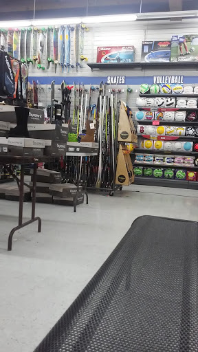 Sporting Goods Store «Big 5 Sporting Goods», reviews and photos, 2801 W Nob Hill Blvd, Yakima, WA 98902, USA