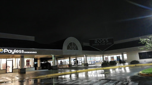 Clothing Store «Ross Dress for Less», reviews and photos, 9616 Reisterstown Rd, Garrison, MD 21117, USA