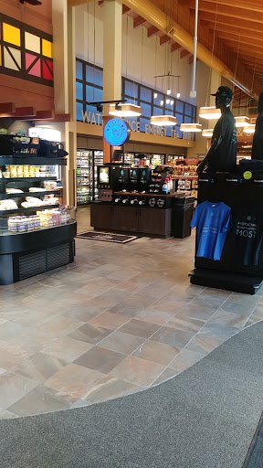 Liquor Store «Snoqualmie Tobacco & Liquor Company», reviews and photos, 37500 SE North Bend Way, Snoqualmie, WA 98065, USA