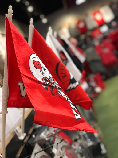 Sportswear Store «Red and White Shop», reviews and photos, 3526 Wade Ave, Raleigh, NC 27607, USA