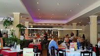 Atmosphère du Restaurant Palais d'Asie à Saint-Genis-Pouilly - n°4