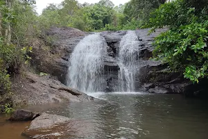 Kasimani Waterfalls image