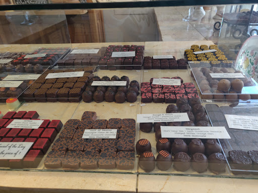 Chocolate Shop «La Châtelaine Chocolat Co.», reviews and photos, 110 S Rouse Ave, Bozeman, MT 59715, USA