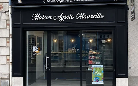 Maison Ayrole Maureille / La Boulangerie d'Antoine image