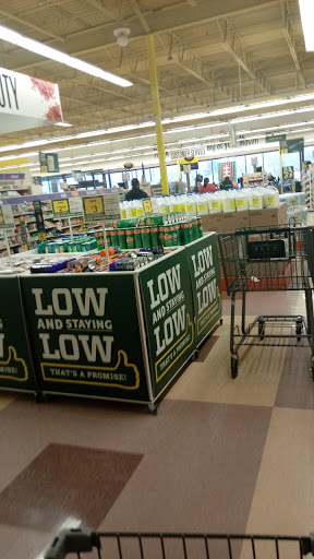 Grocery Store «Harveys Supermarket», reviews and photos, 1605 Shurling Dr, Macon, GA 31211, USA