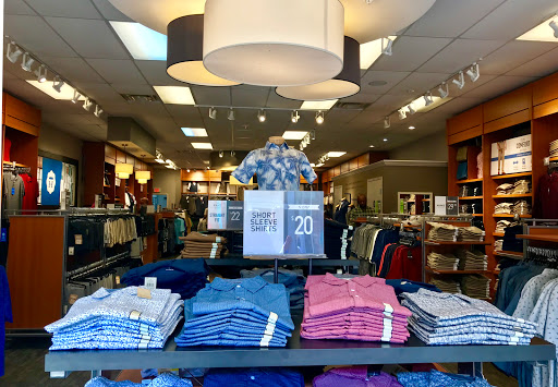 Department Store «Saks OFF 5TH», reviews and photos, 18521 Outlet Blvd #306, Chesterfield, MO 63005, USA