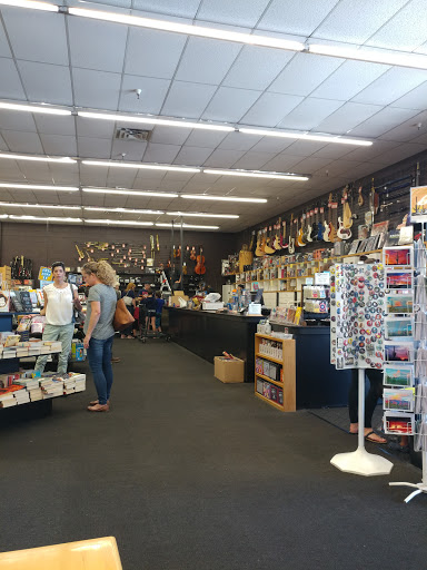 Used Book Store «Bookmans Ina Entertainment Exchange», reviews and photos, 3733 W Ina Rd, Tucson, AZ 85741, USA