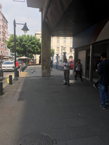 Opiniones de Parqueo correo en Guayaquil - Aparcamiento